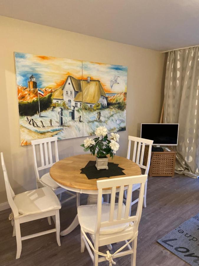 Art-Hues Apartment Вестерланд Екстериор снимка