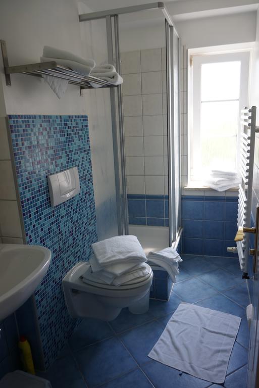 Art-Hues Apartment Вестерланд Стая снимка