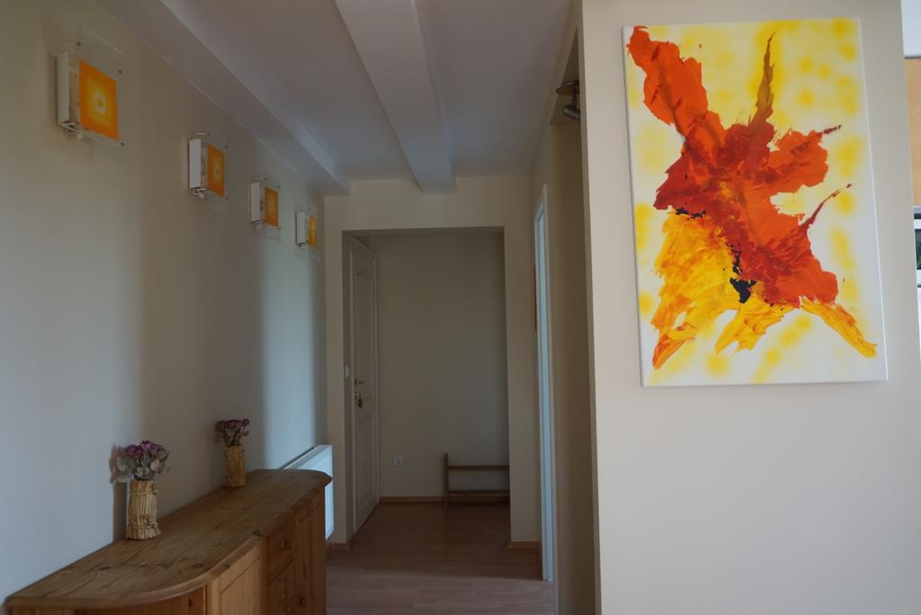 Art-Hues Apartment Вестерланд Екстериор снимка